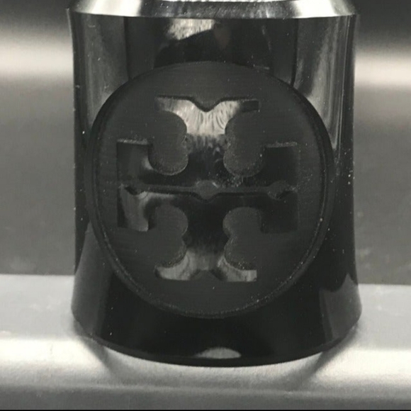 TORY BURCH BLACK acrylic resin STATEMENT PIECE absolutely 💯 gorgeous! 🩷🖤🩷🖤 - Picture 3 of 4